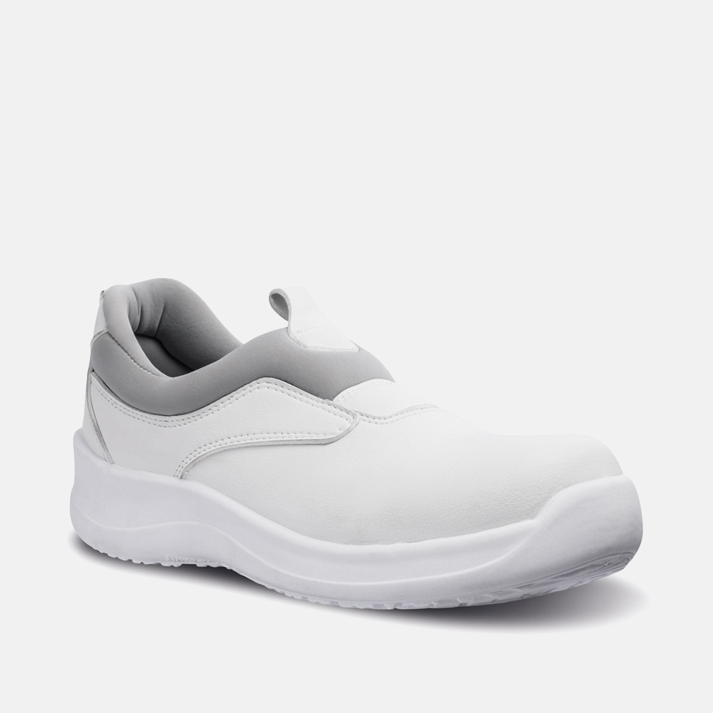 Calzature antinfortunistiche bianche S2 SRC comode e leggere della linea White Elegance, dal design pulito e lineare, in microfibra idrorepellente, con morbido collarino in Lycra che avvolge la caviglia e alleggerisce la pressione donando maggiore comfort.